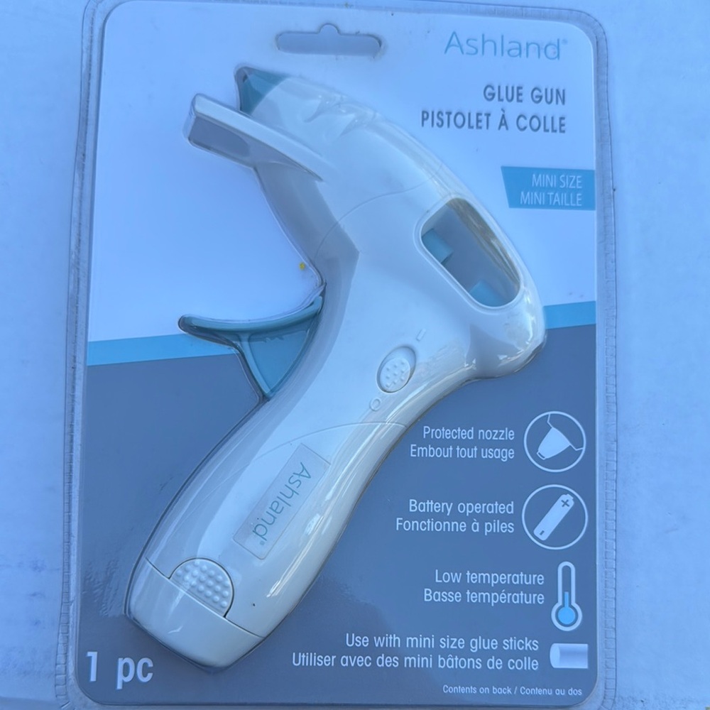 Ashland Mini Glue Gun in White and Blue